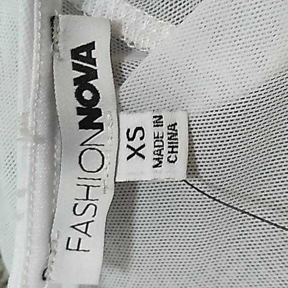 Fashion Nova White Long Sleeve Ruched Party Dress. Size XS - Picture 11 of 13